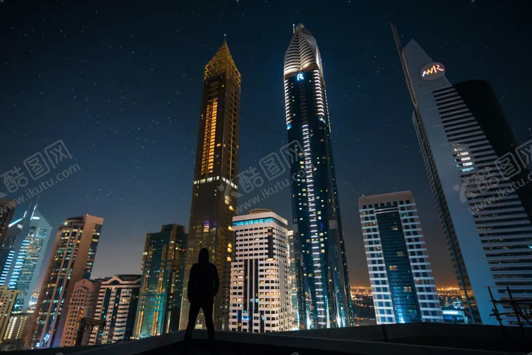 星空下的城市高楼建筑72DPI拍摄夜景