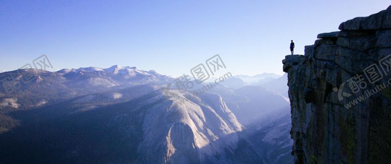 编号：77472710090737576119【酷图网】源文件下载-群山天空悬崖登山风景