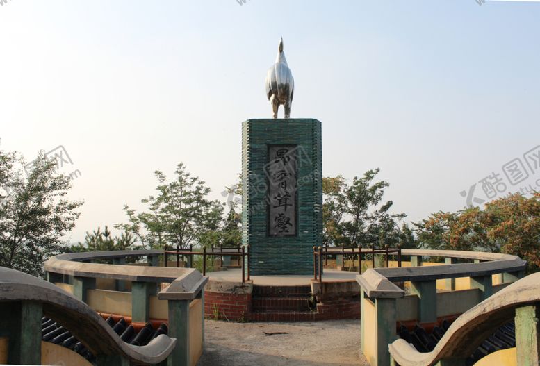 编号：93469910031312386359【酷图网】源文件下载-昂霄耸鹤