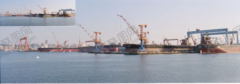 编号：22707810301316507133【酷图网】源文件下载-海边码头轮船海港起重机风景宽幅