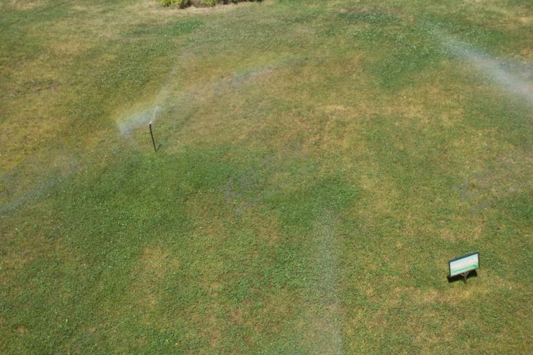 编号：66417309190211068245【酷图网】源文件下载-草地上的彩虹