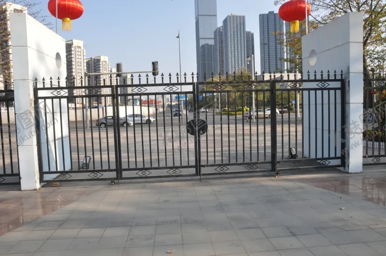 编号：19711512230817493296【酷图网】源文件下载-铁栏栅