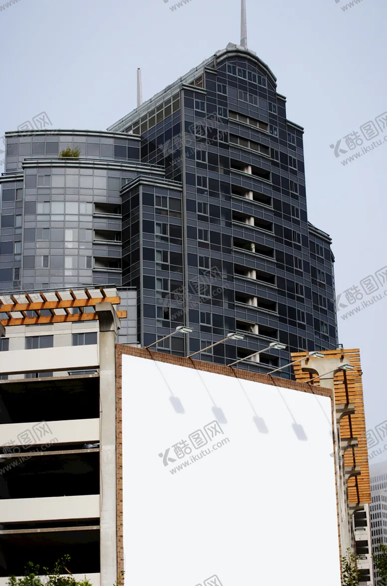 编号：95326110082112358704【酷图网】源文件下载-户外广告样机
