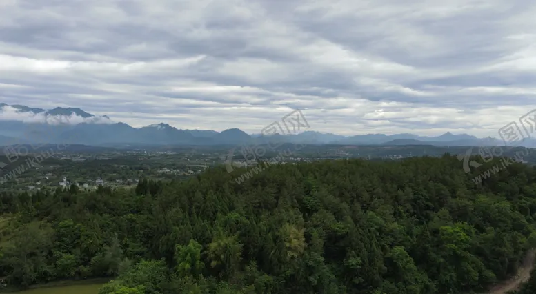 编号：67175707051801527799【酷图网】源文件下载-山风景自然田园民居蓝