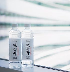 今麦郎凉白开，跳绳补水好选择