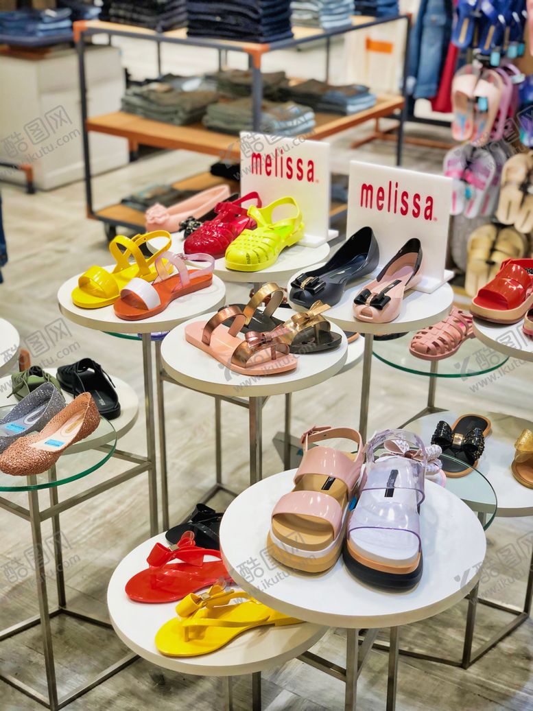 编号：71231410181200573199【酷图网】源文件下载-女鞋展示柜