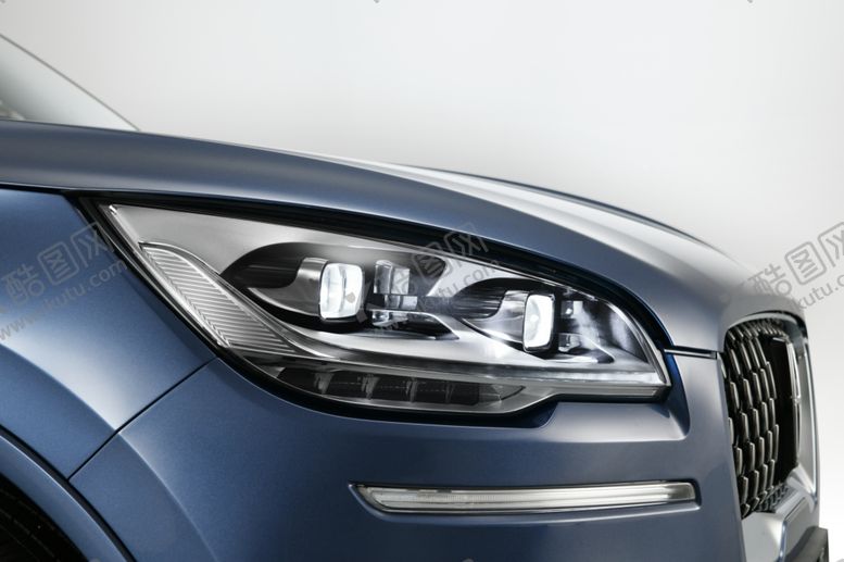 编号：72986610220512519860【酷图网】源文件下载-林肯飞行家大灯