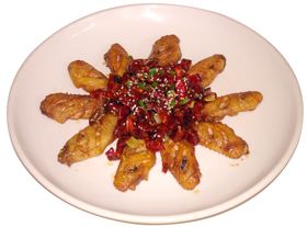 蒜香鸡翅烧烤香炸鸡中翅
