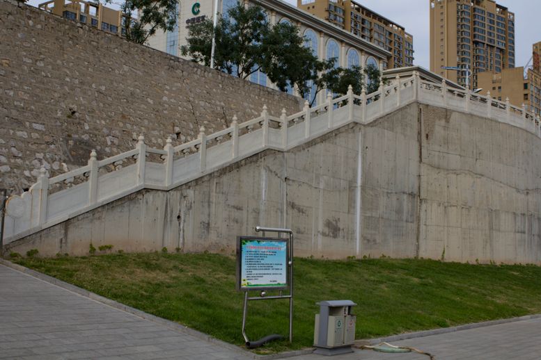 编号：15820609201934309937【酷图网】源文件下载-石头护栏