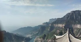 江水山风景矢量