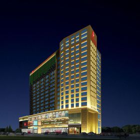 武汉和瑞华美达酒店外景灯光亮化