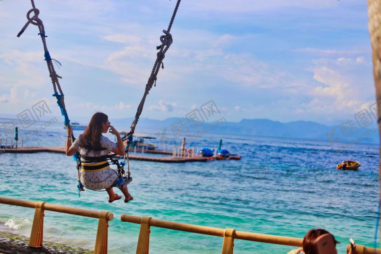 编号：75793710021142409667【酷图网】源文件下载-网红秋千