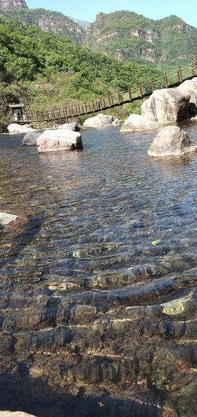 江水山风景矢量