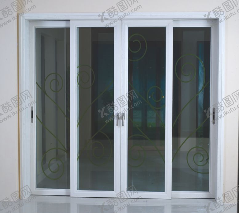 编号：45729909291631423491【酷图网】源文件下载-铝合金门拍照