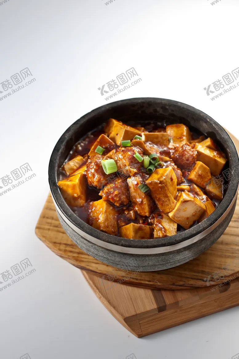 编号：73619902220803318428【酷图网】源文件下载-石锅豆腐丸子