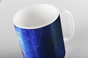 杯子样机提案手拿VI咖啡