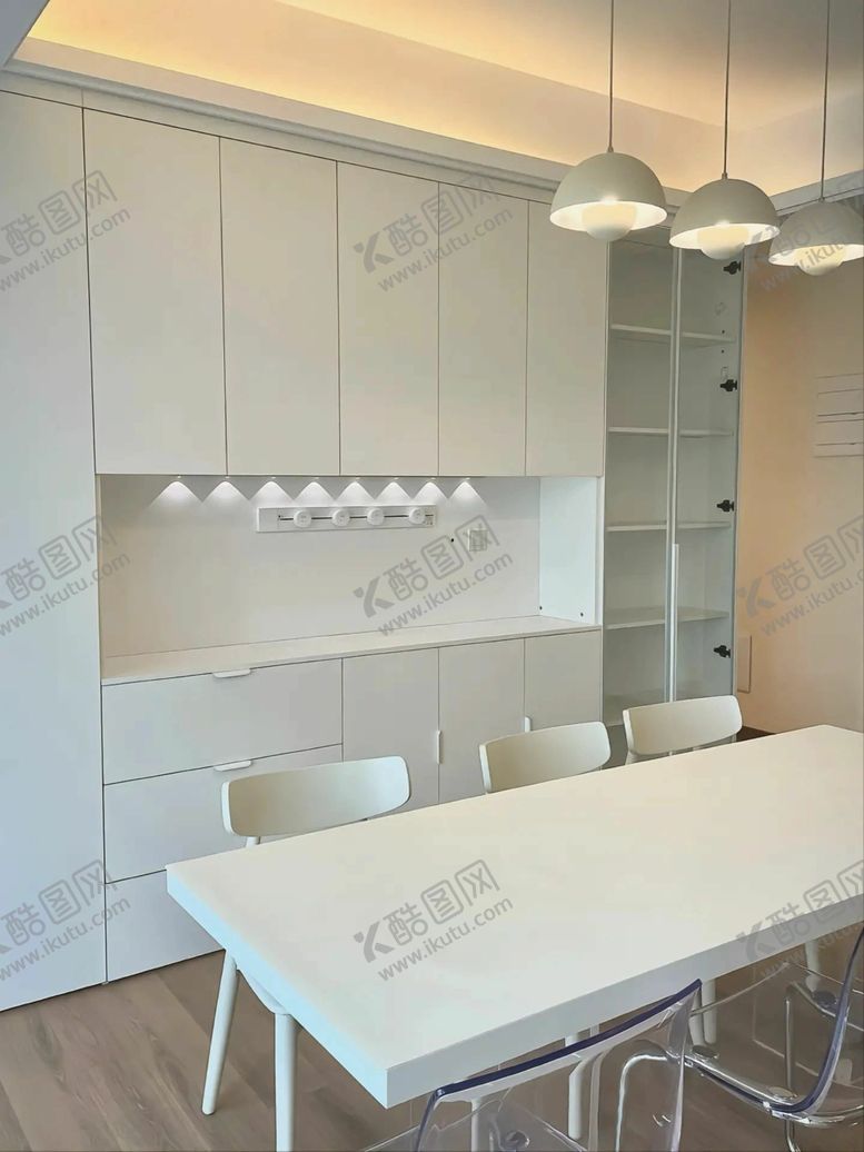 编号：44416901170642245945【酷图网】源文件下载-室内设计全屋定制衣服厨房卧室柜