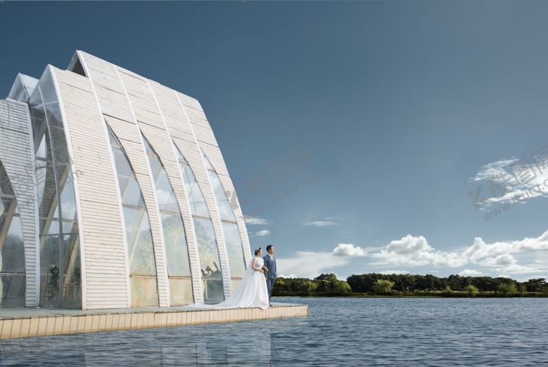 编号：19456509251320555149【酷图网】源文件下载-水边湖边素材