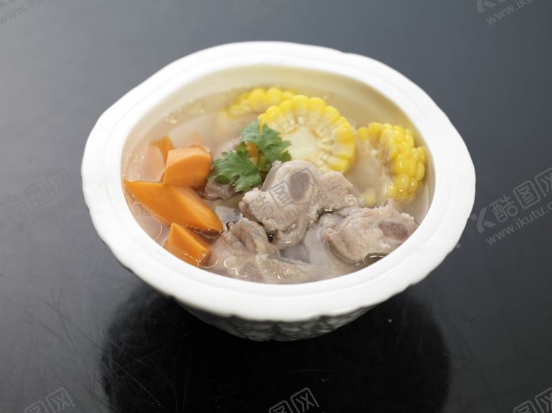 编号：18937710312229032192【酷图网】源文件下载-玉米排骨汤