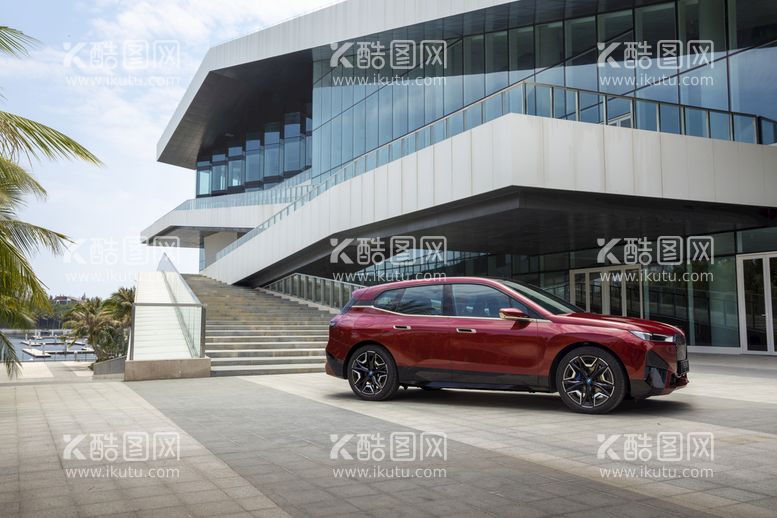 编号：46518009161552347139【酷图网】源文件下载-BMW iX 海报图