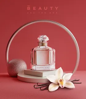 化妆品简约时尚创意背景