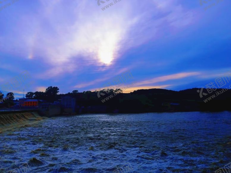 编号：25085510151408165155【酷图网】源文件下载-海上风景