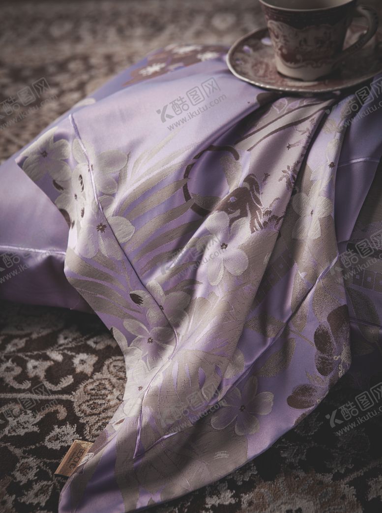 编号：60534309152336189026【酷图网】源文件下载-波诗曼枕套