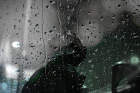 雨水玻璃