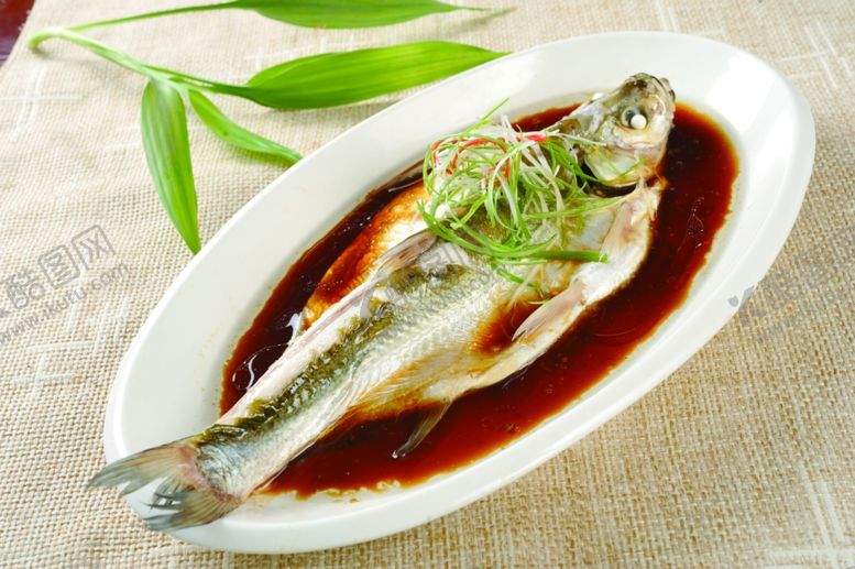 编号：76973210021154122320【酷图网】源文件下载-自腌白水鱼