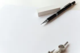 特色纸本子的场景样机素材