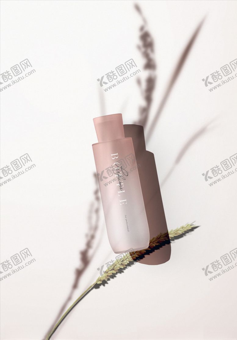 编号：96665404301514571209【酷图网】源文件下载-化妆品样机