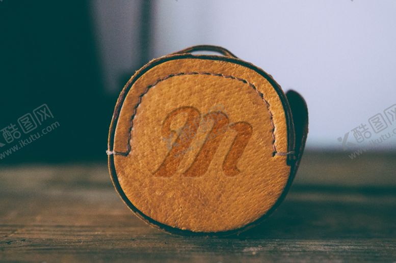 编号：12635909222144026851【酷图网】源文件下载-皮质样机展示复古黄色