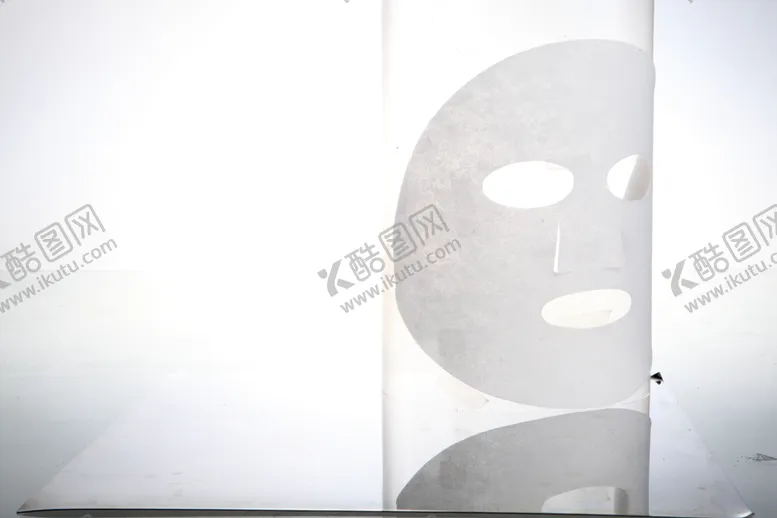 编号：75540609150939501742【酷图网】源文件下载-护肤品化妆品推广图直通车