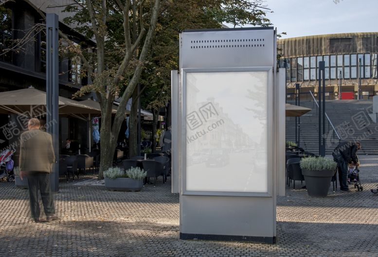 编号：15885609091205122570【酷图网】源文件下载-路边广告样机