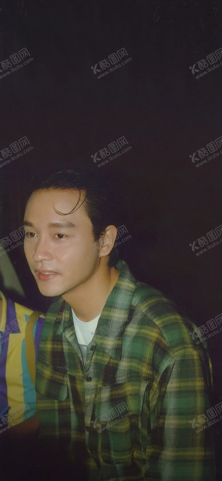 编号：35255505030338144371【酷图网】源文件下载-愚人节地产刷屏微信