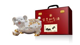 红色礼品箱与周边摆件