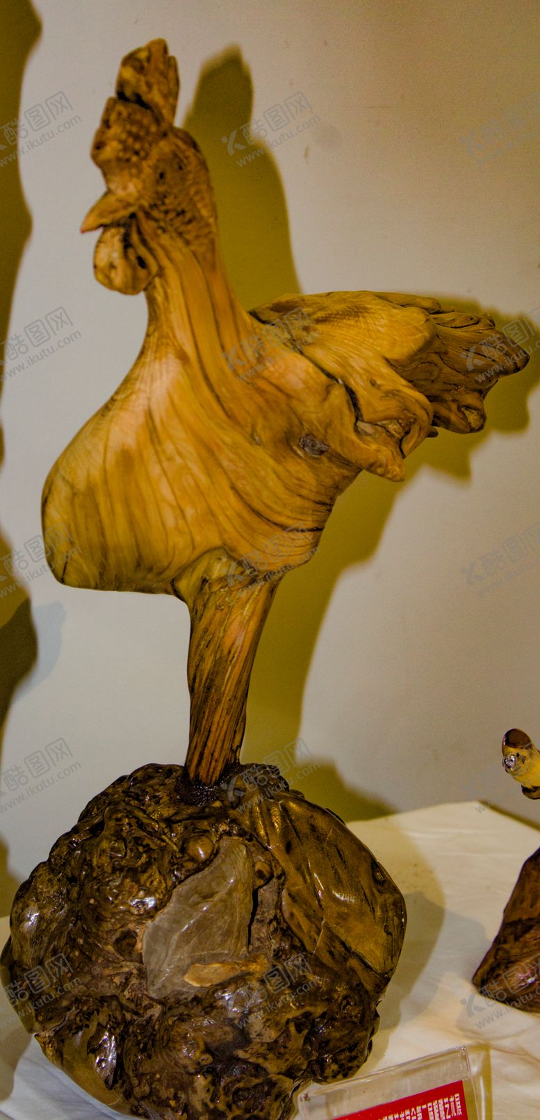 编号：26130409282043234657【酷图网】源文件下载-根雕鸡