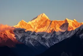 梅里雪山日照