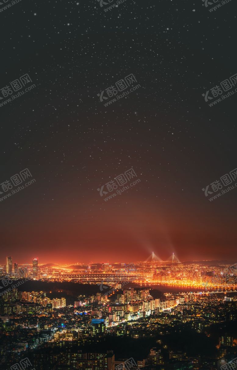 城市夜景空房产水岸