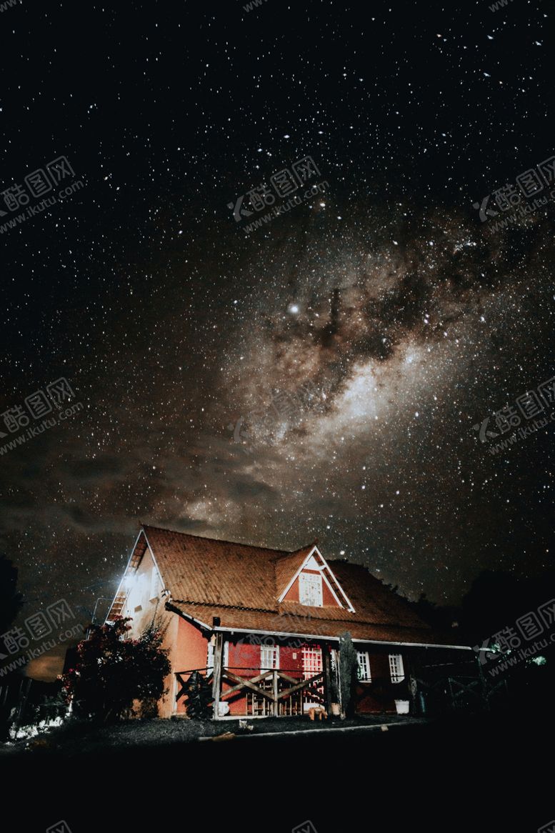 编号：11835909091255004346【酷图网】源文件下载-星空下的屋子