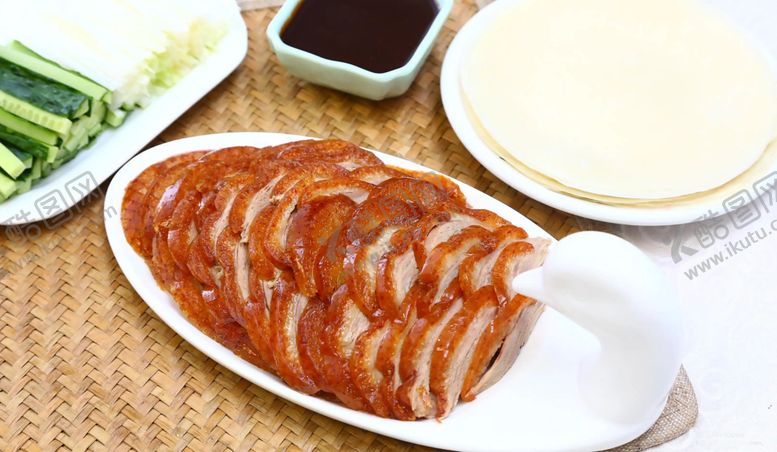 脆皮烤鸭明炉烧果木香酥春饼