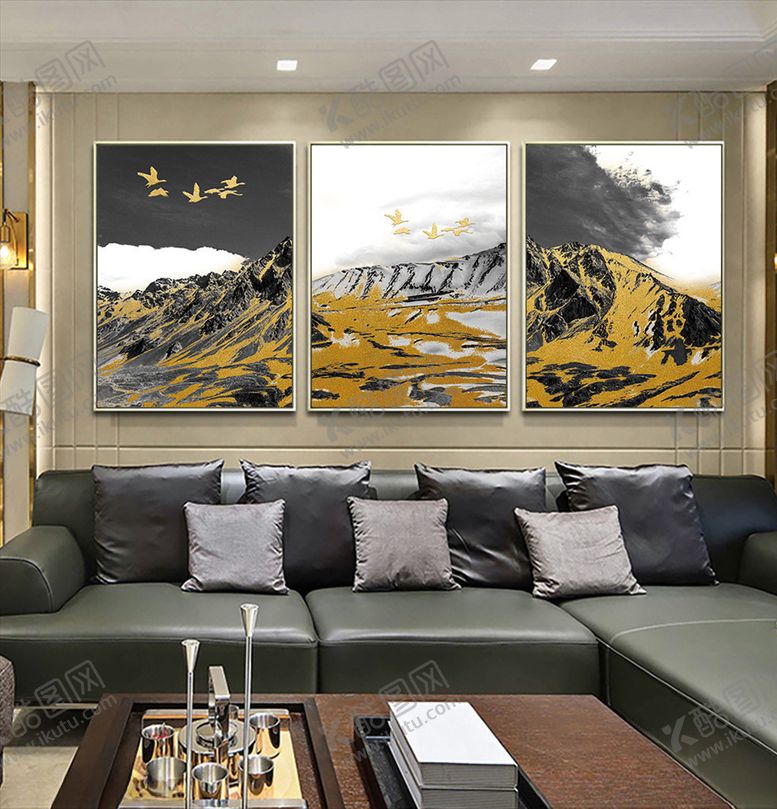 编号：59473309151618553113【酷图网】源文件下载-金箔山水三联画