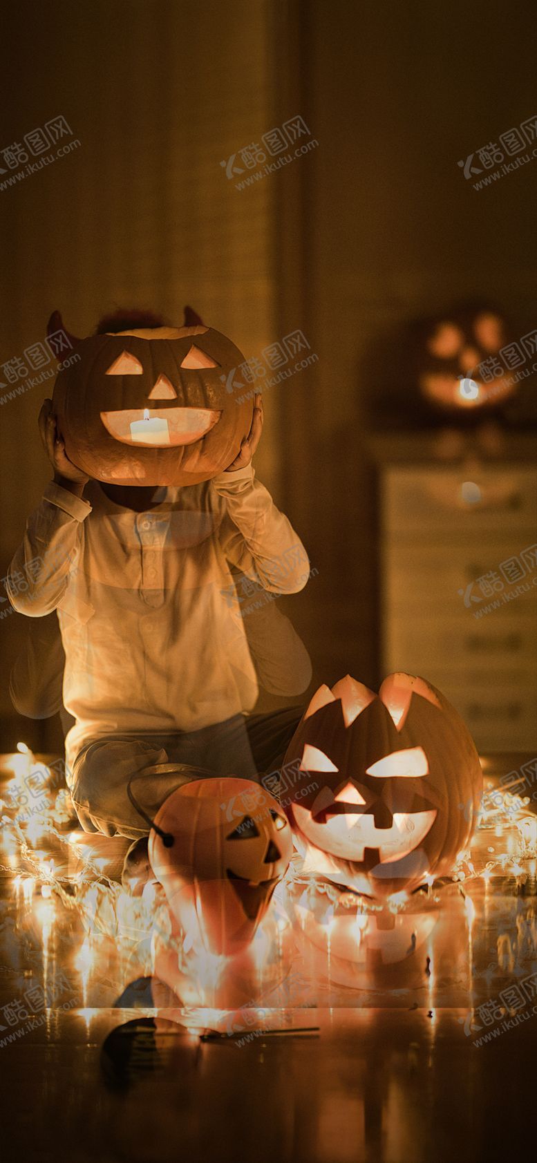 编号：83293209191026509612【酷图网】源文件下载-万圣节地产刷屏微信