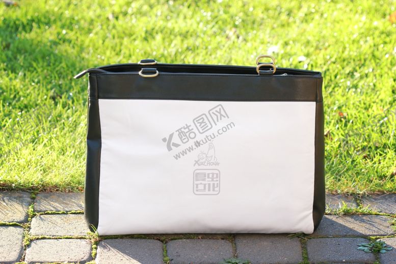 编号：60706909160708295159【酷图网】源文件下载-手提袋样机