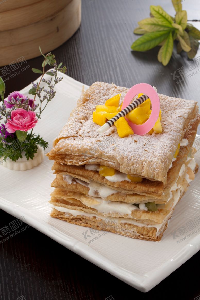 编号：43805309221521291120【酷图网】源文件下载-拿破仑千层酥