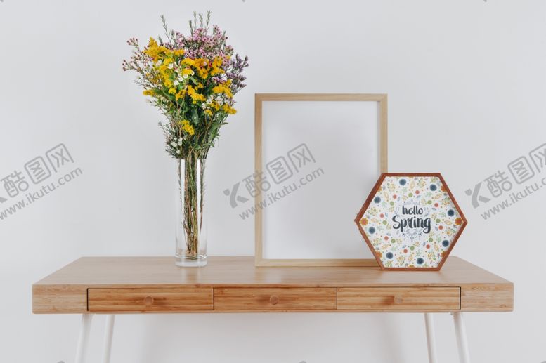 编号：69629710102150047106【酷图网】源文件下载-室内相框装饰设计