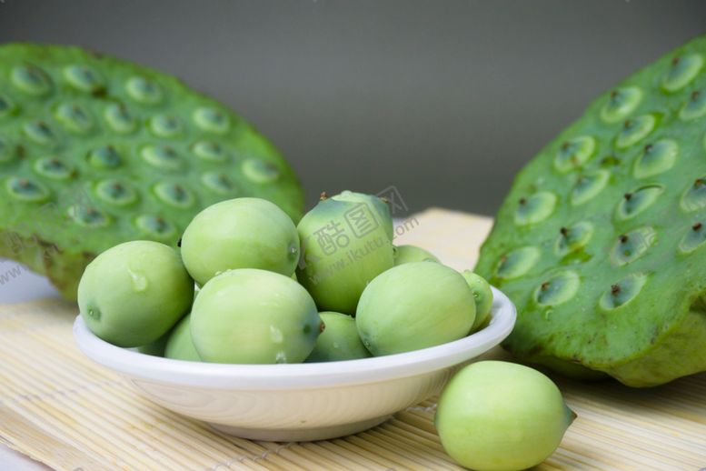 编号：44674710070024051523【酷图网】源文件下载-莲子莲蓬特写