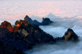 万仙山青龙峡旅游海报