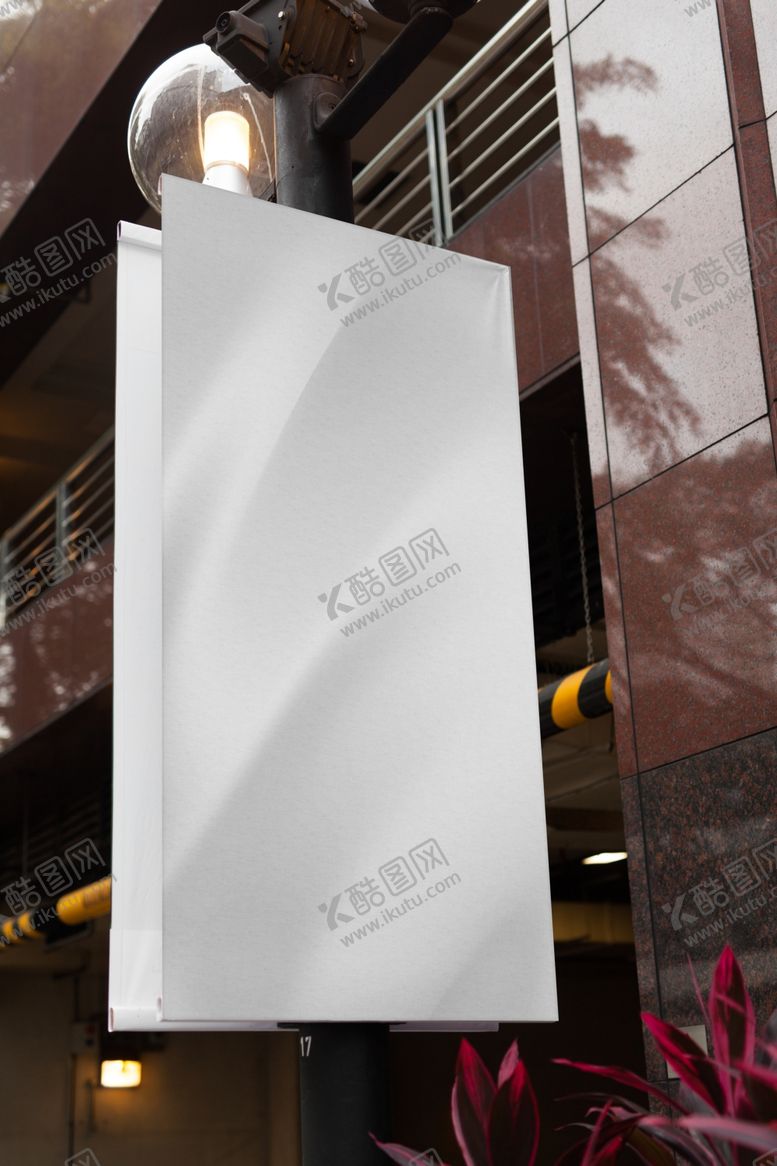 编号：66740403120611243573【酷图网】源文件下载-道旗样机