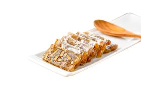 阿胶糕美食食材海报素材